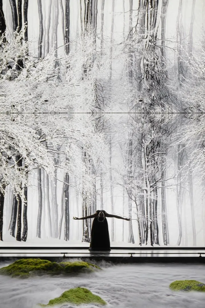 Topway Space Design打造的Golde陶瓷砖总部：优雅舞步的舞者