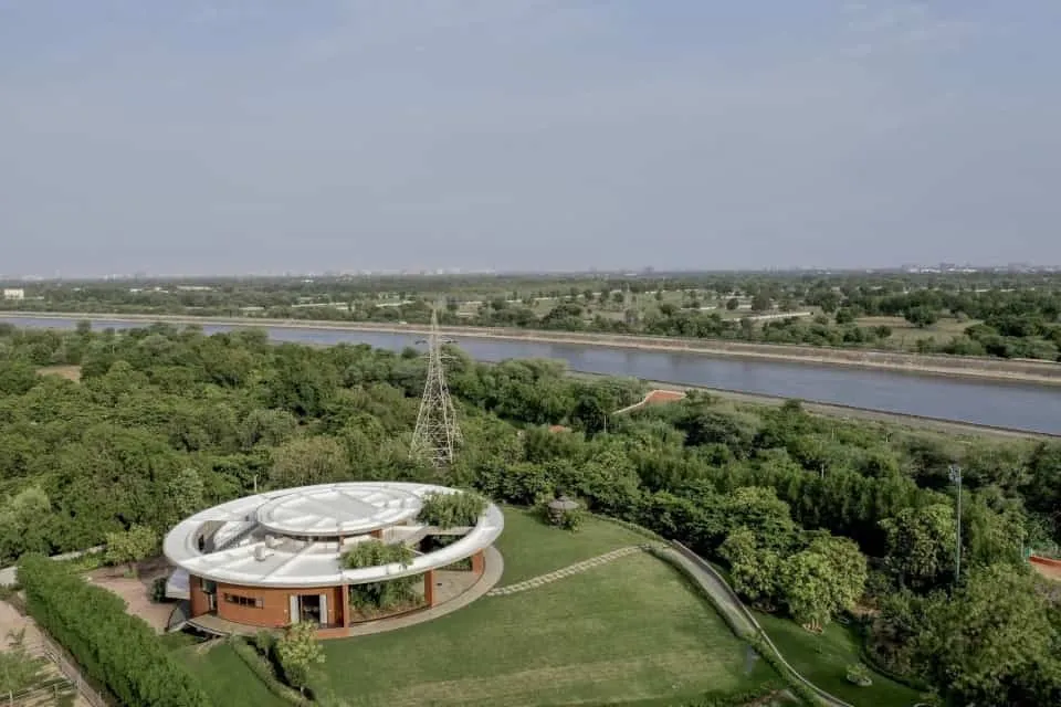 Round House by studio prAcademics in India