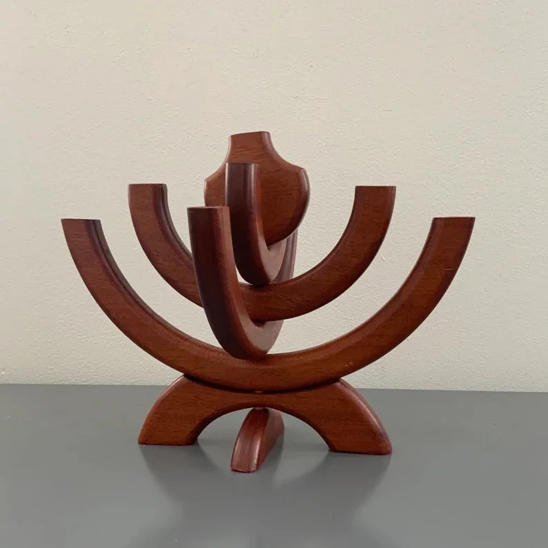 5. Menara de Hanukah