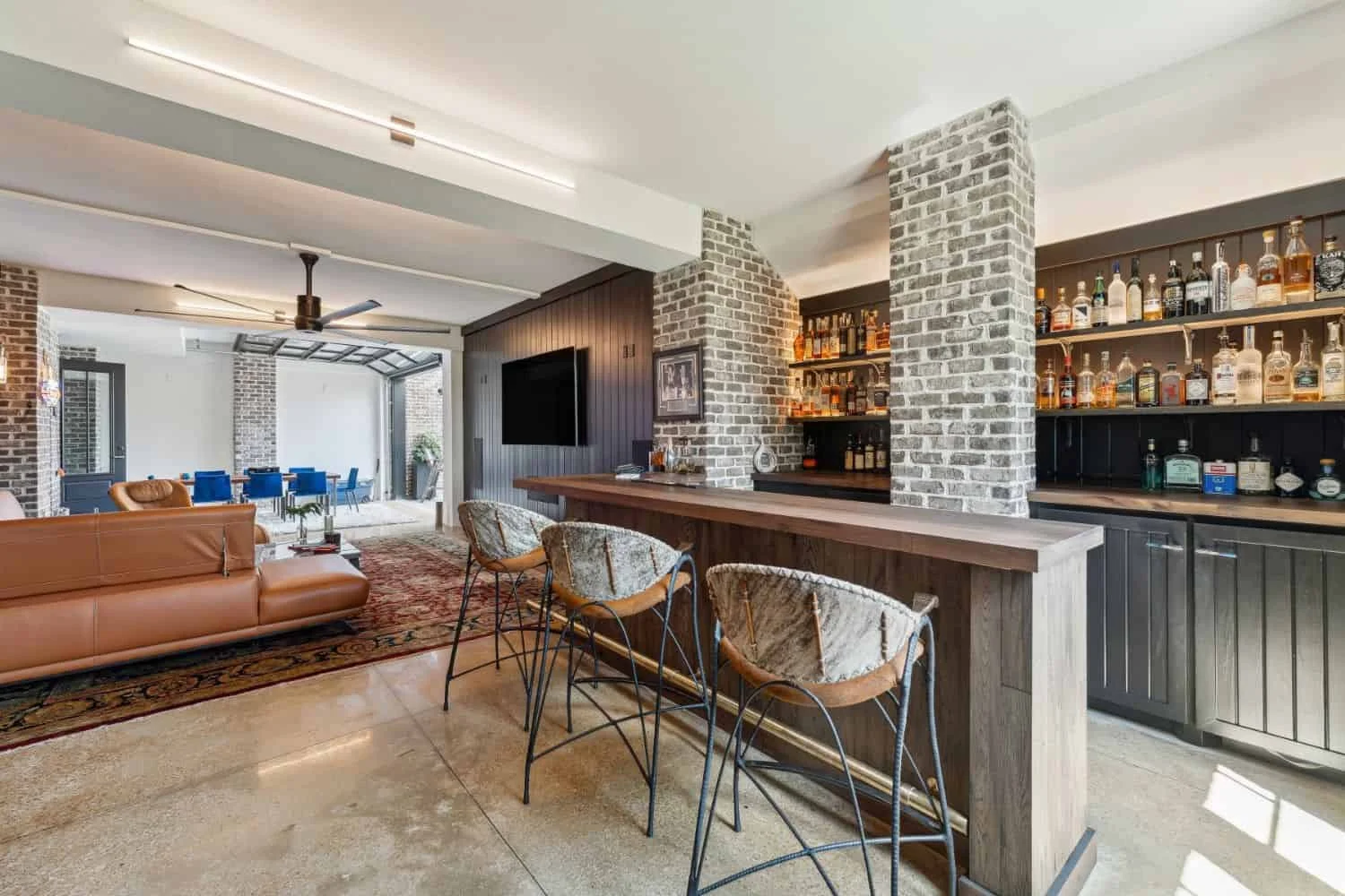 11. Modern Home Bar, Albuquerque