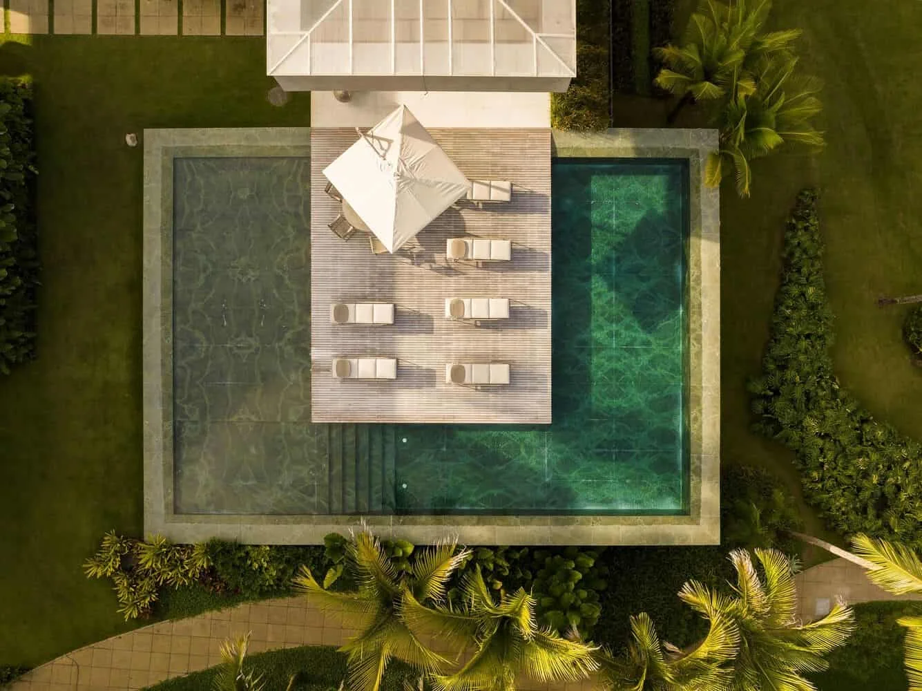 01 TVN House by Saraiva e Associados: A Tropical Forest Hideaway in Brazil’s Itacaré