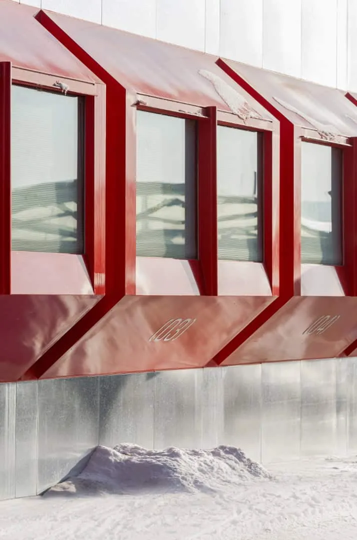 Cang 41 от JUMGO Creative: кофейня и бар в Чунли с тематикой горнолыжного спорта