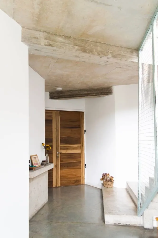 Lépore & Salvini设计的米尔多尔之家：马尔-德-普拉塔悬崖上的全景建筑