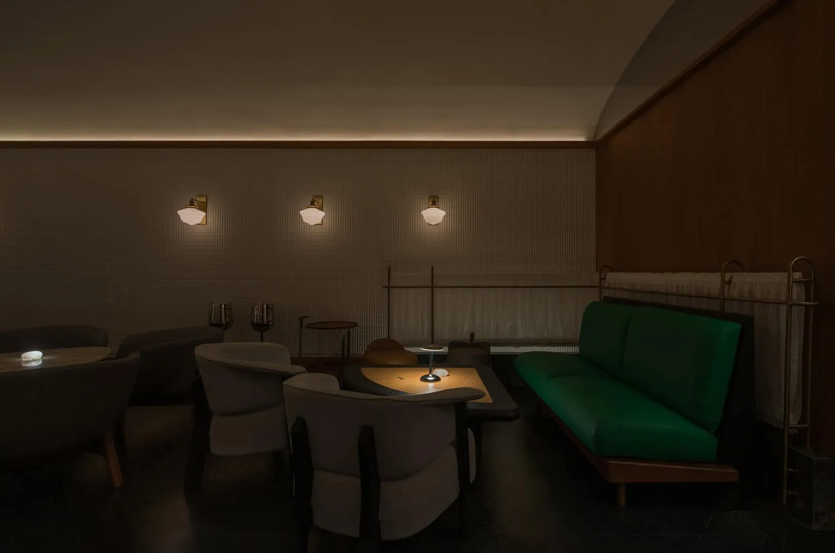 Cang 41 от JUMGO Creative: кофейня и бар в Чунли с тематикой горнолыжного спорта