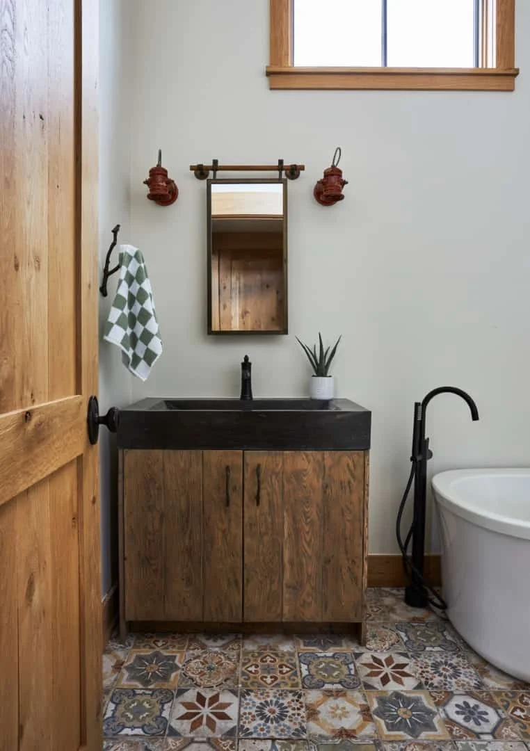 10. Baño rustic, Chicago