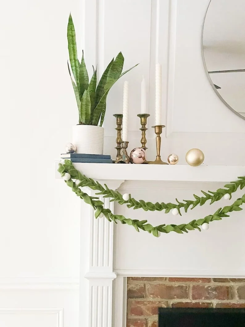 13. Green Leaves Garland
