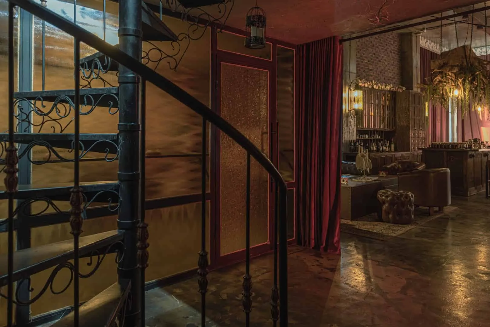 Kvadrat Architects设计的实验性酒吧密室：阿斯塔纳隐藏的鸡尾酒圣殿