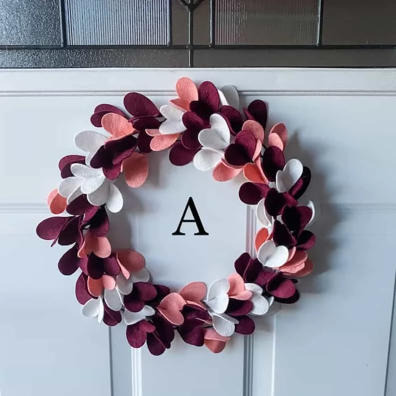 14. Guirnalda de feltro del Día de San Valentín