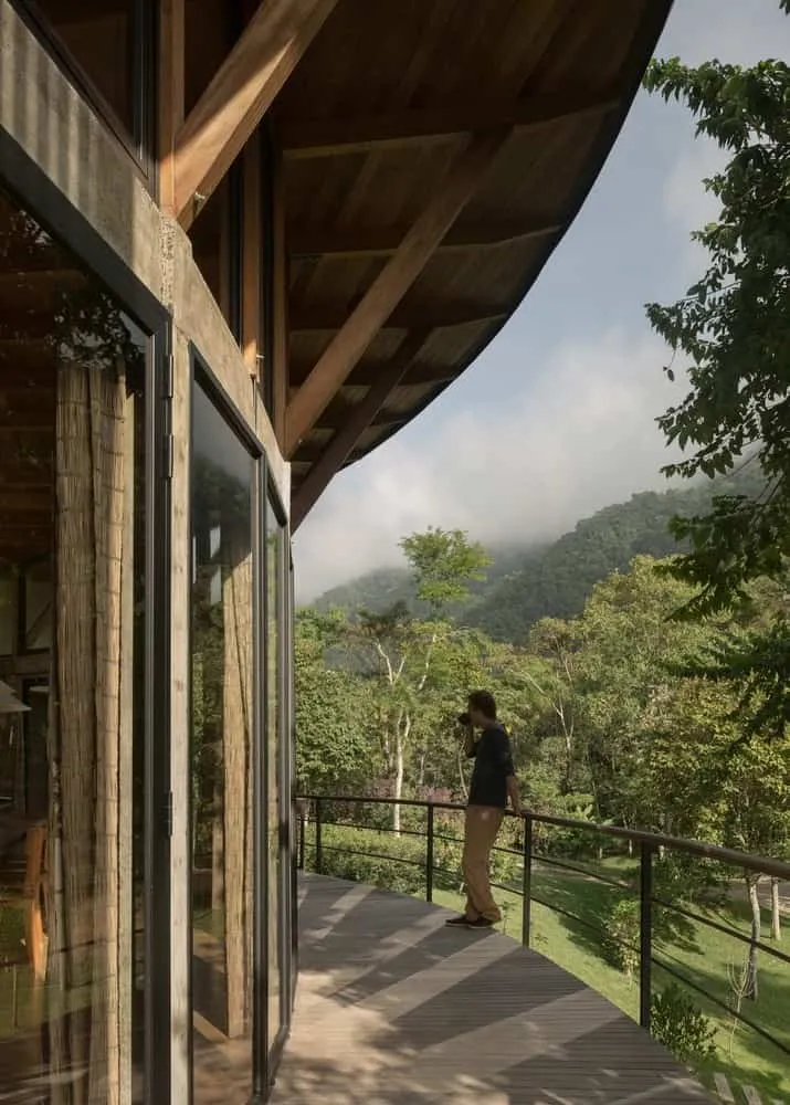 巴西博卡因纳的安娜·奥尔特贝格与塞萨尔·霍尔丹住宅