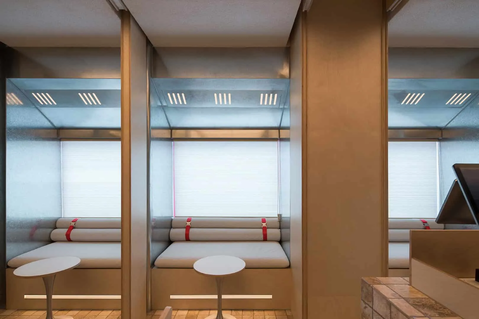 Cang 41 от JUMGO Creative: кофейня и бар в Чунли с тематикой горнолыжного спорта