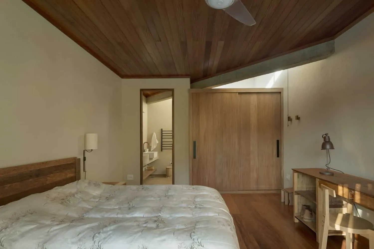 巴西博卡因纳的安娜·奥尔特贝格与塞萨尔·霍尔丹住宅