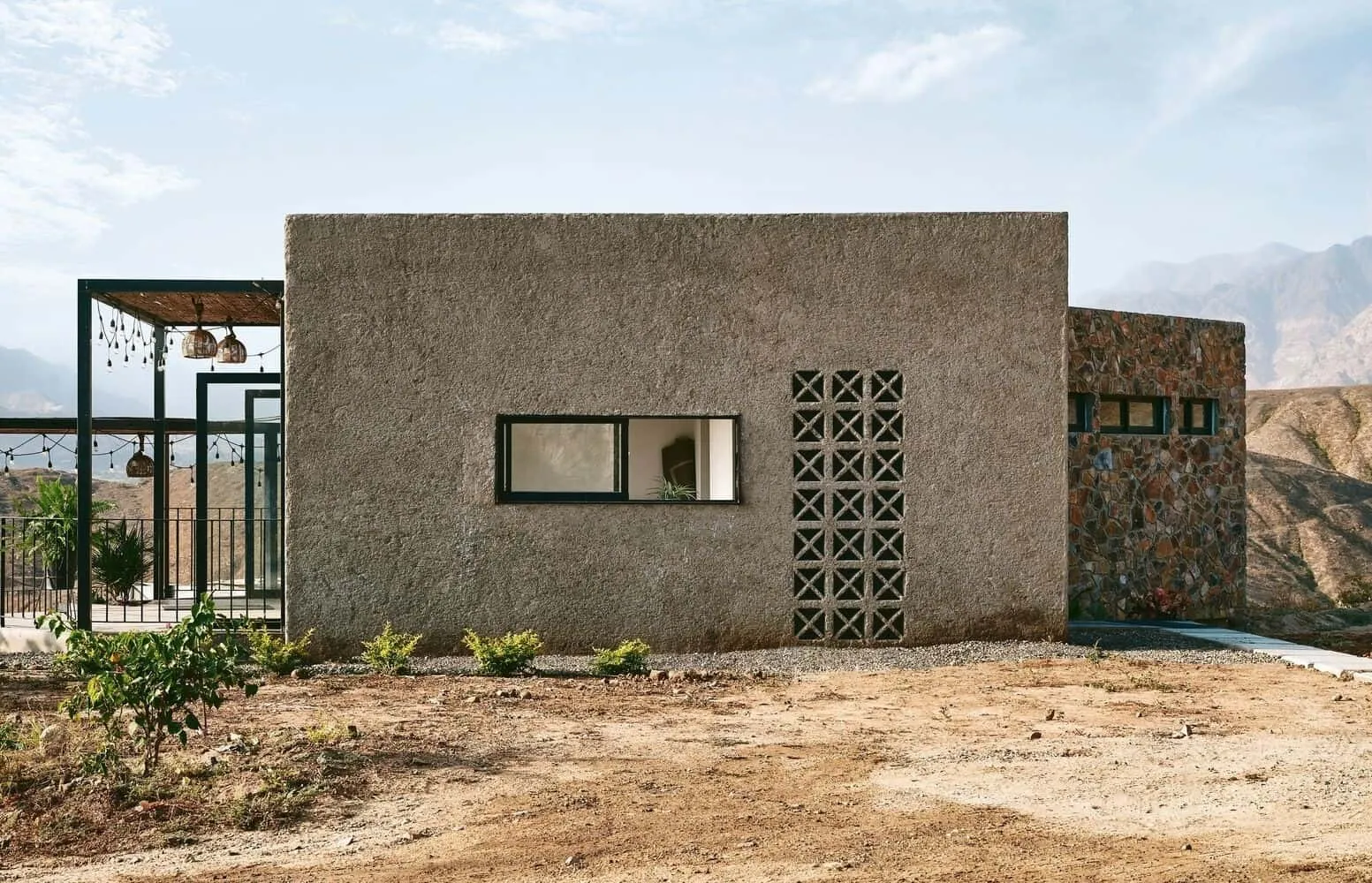 Дом Эльмера Гутиерреса в Трухилло, Перу Дом Эльмера Гутиерреса в Трухилло, Перу