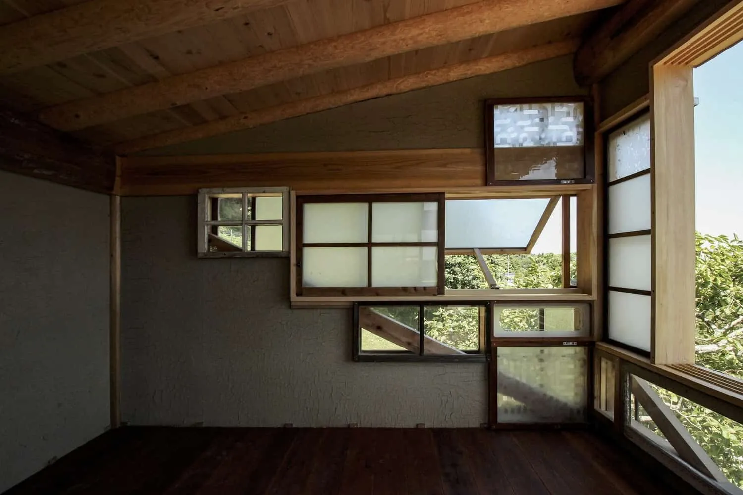 Small TEKITEKI-AN House from 6lines Studio: Sustainable 9m² Retreat in Satoyama, Japan