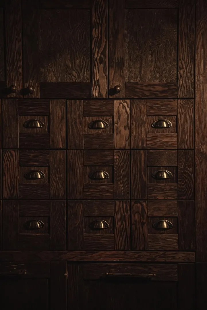 Kvadrat Architects设计的实验性酒吧密室：阿斯塔纳隐藏的鸡尾酒圣殿