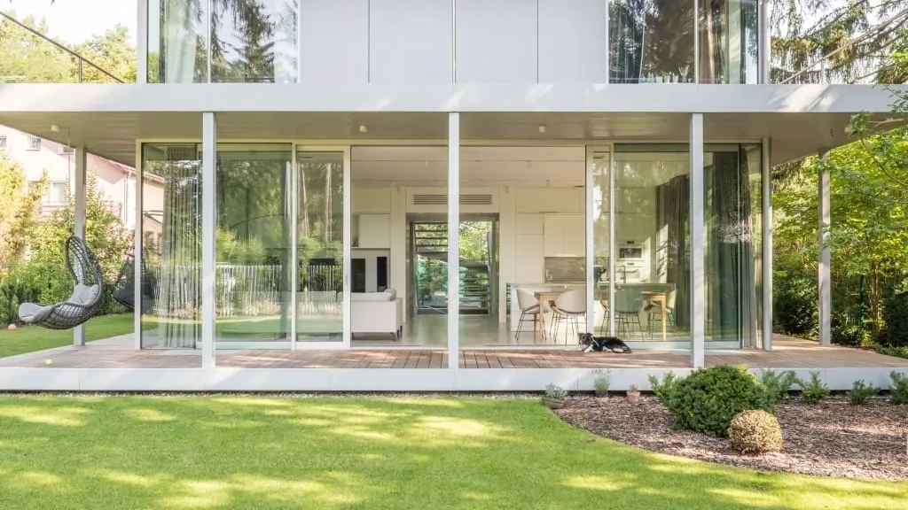 康斯坦丁市BDR Architekci建筑公司的紧凑型生态住宅：靠近华沙的休闲居所