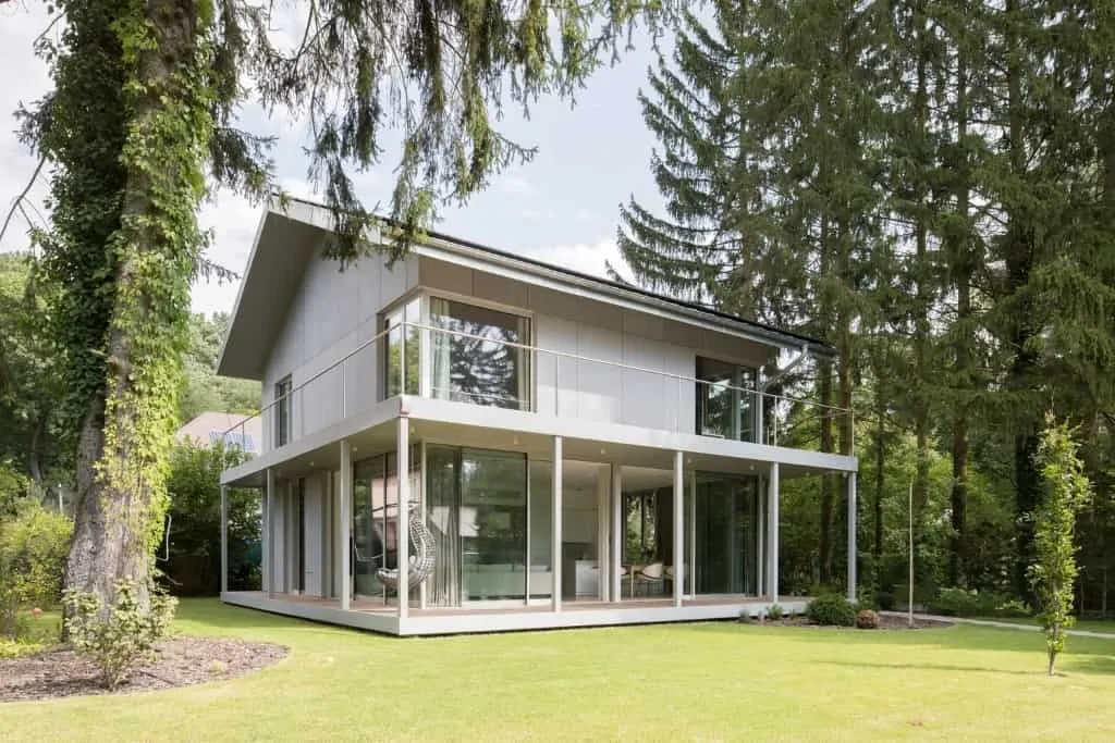 康斯坦丁市BDR Architekci建筑公司的紧凑型生态住宅：靠近华沙的休闲居所