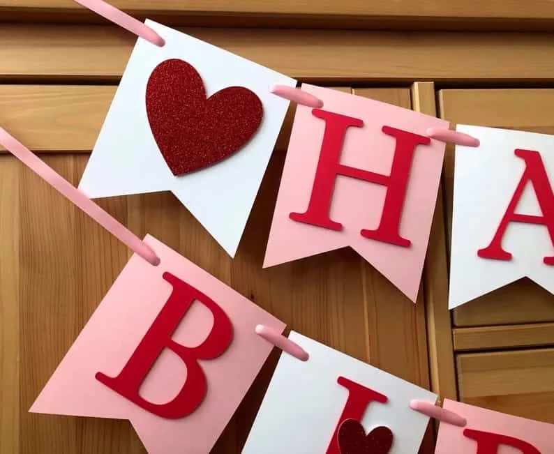 10. Bandera para decorar una fiesta Valentín