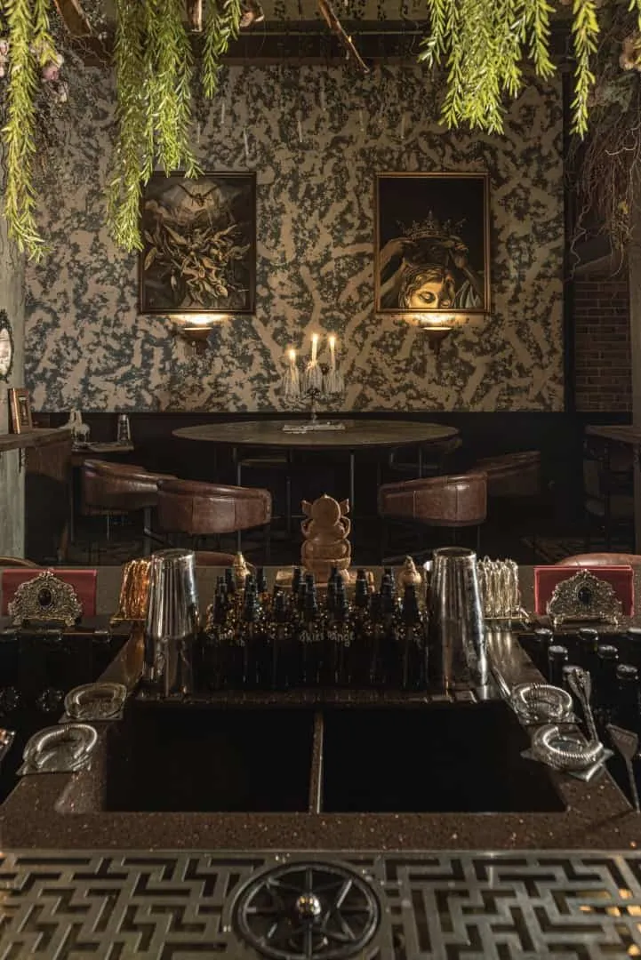 Kvadrat Architects设计的实验性酒吧密室：阿斯塔纳隐藏的鸡尾酒圣殿