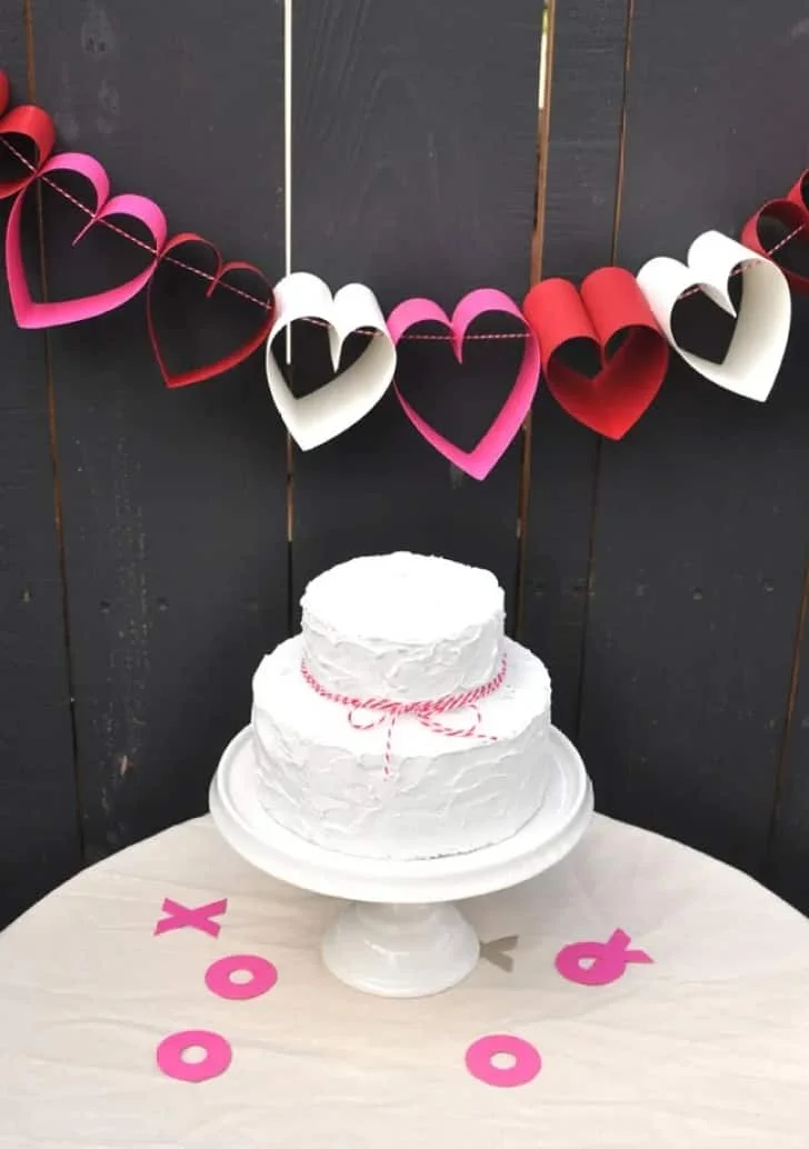 14. Guirnalda de papel hecha a mano