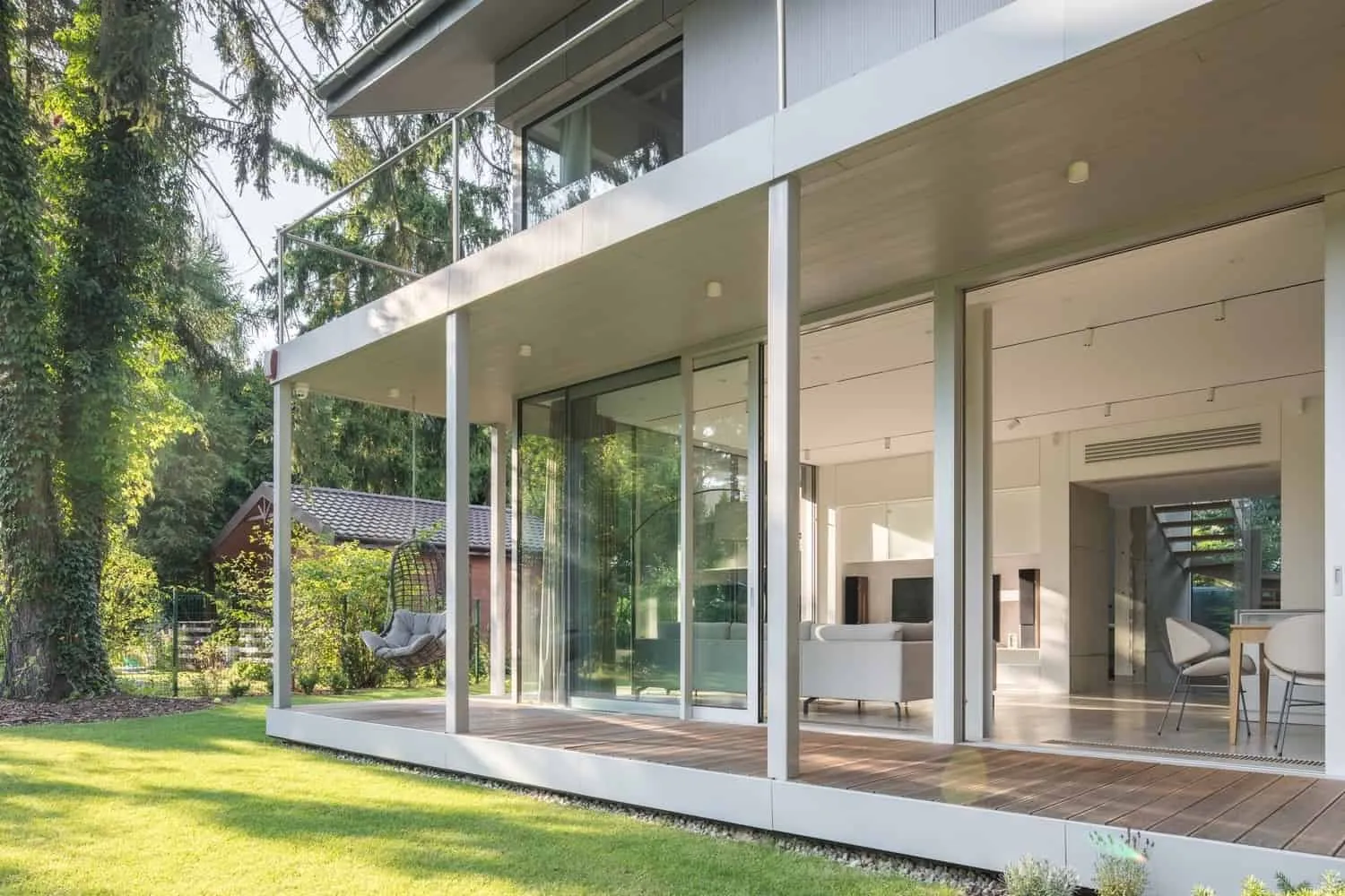 康斯坦丁市BDR Architekci建筑公司的紧凑型生态住宅：靠近华沙的休闲居所