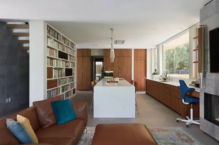 Klopf Architecture设计的C-Through住宅：帕洛阿尔托现代庭院休闲