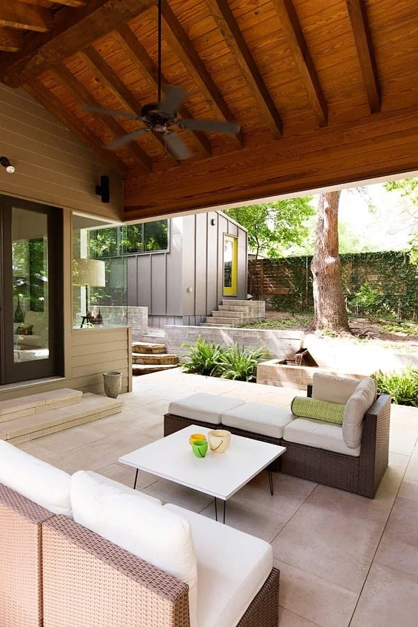 7. Balcón moderno, Austin