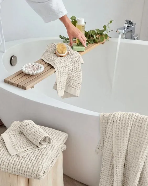 Transform Your Bathroom Aesthetics with a Set of Soft Towels