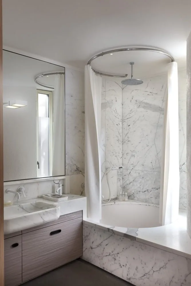 萨丁尼亚房屋由Stera Architectures设计：扎根于科斯塔·斯梅尔达景观的现代住宅