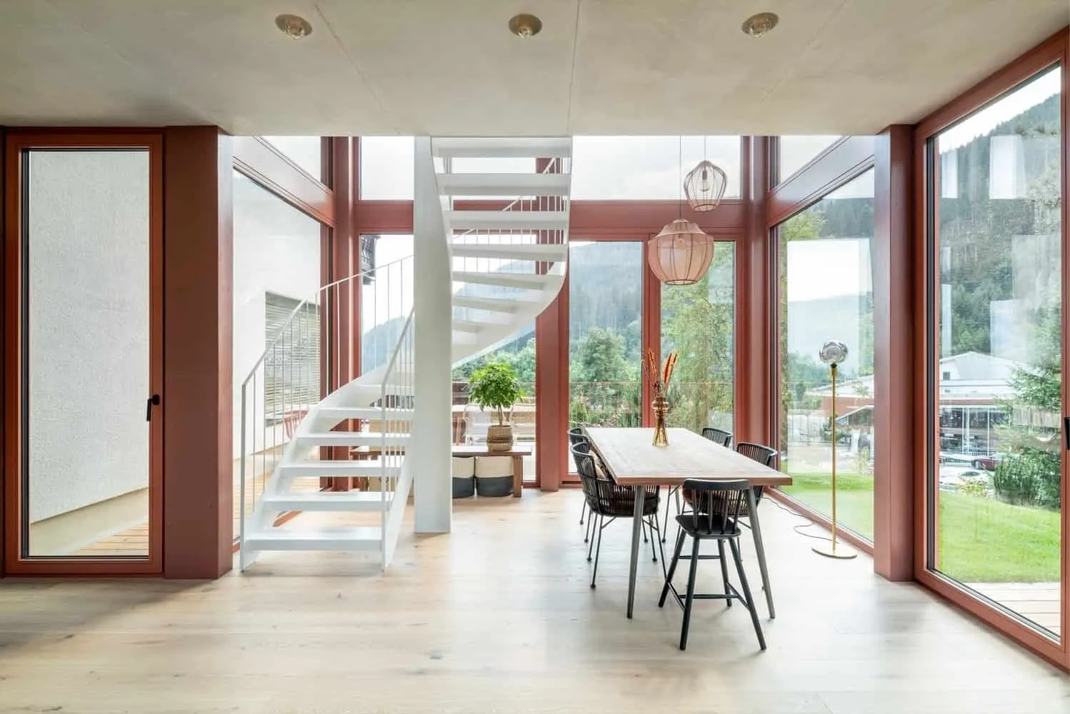 施泰纳建筑事务所的施密特住宅：维也纳大胆的阿尔卑斯山小屋