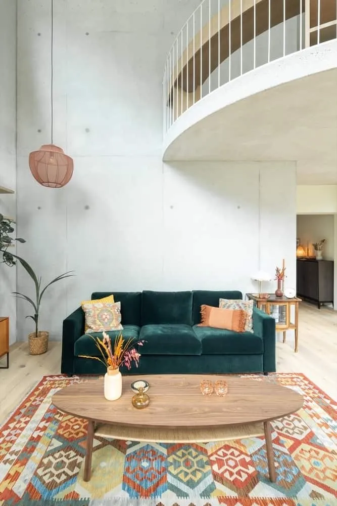 施泰纳建筑事务所的施密特住宅：维也纳大胆的阿尔卑斯山小屋