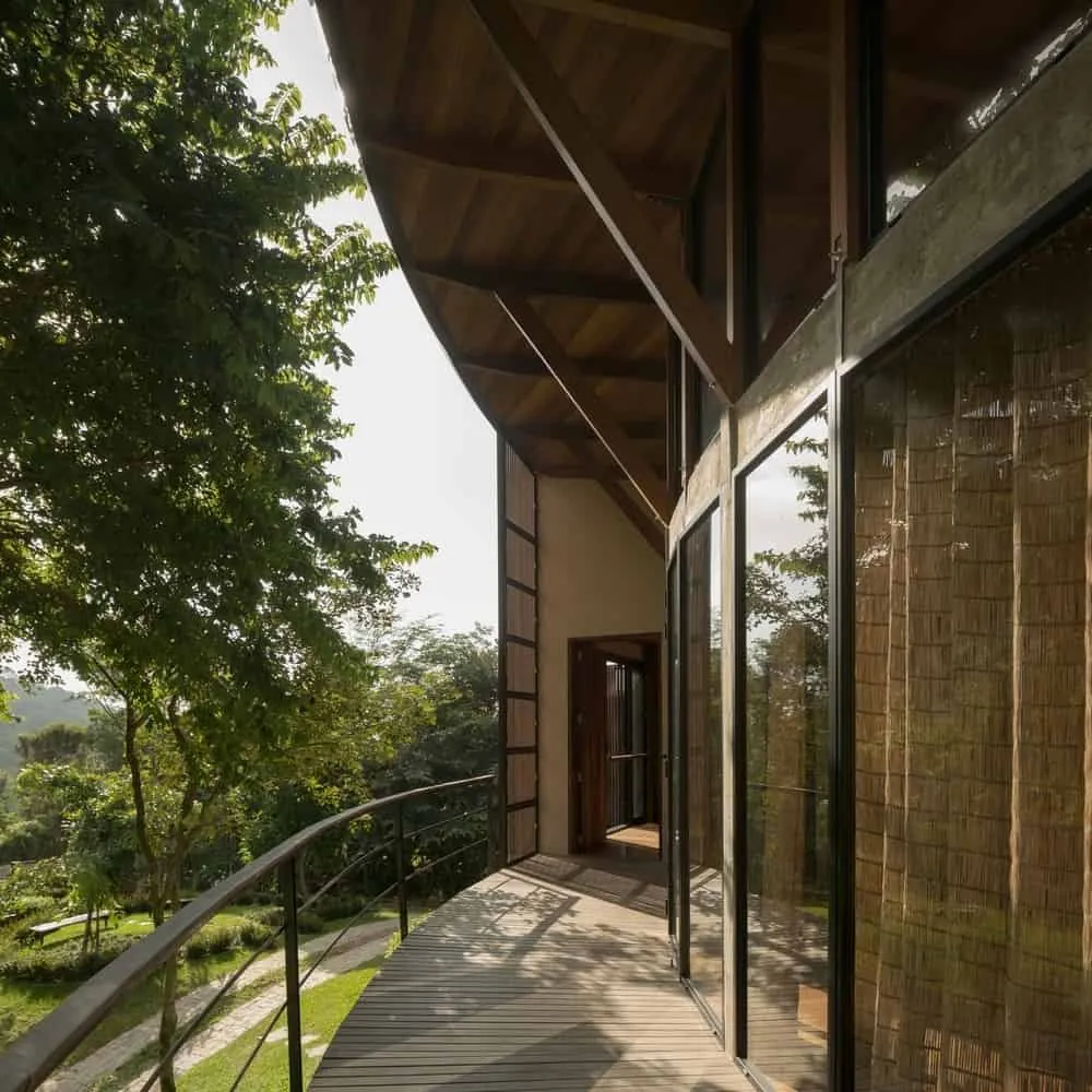 巴西博卡因纳的安娜·奥尔特贝格与塞萨尔·霍尔丹住宅