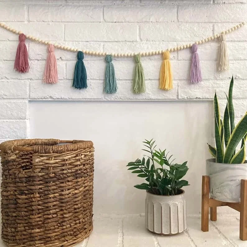 3. Guirnalda con broches