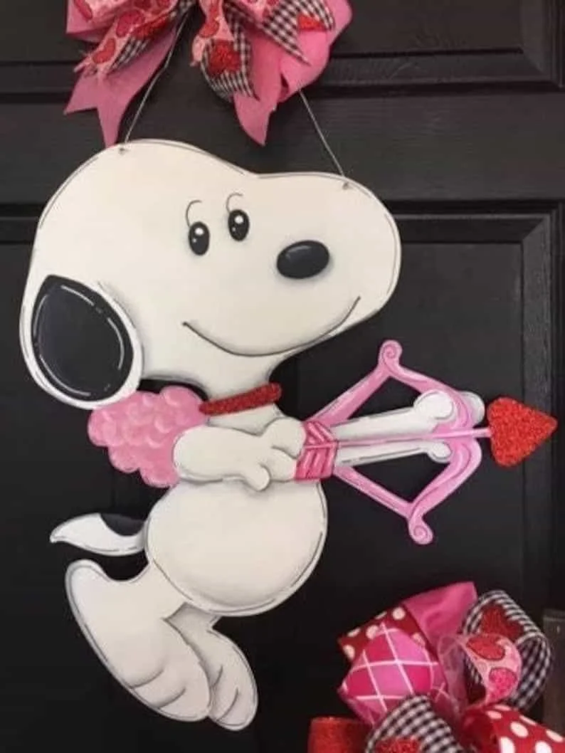 4. Decoración de puerta Día de San Valentín Cupido