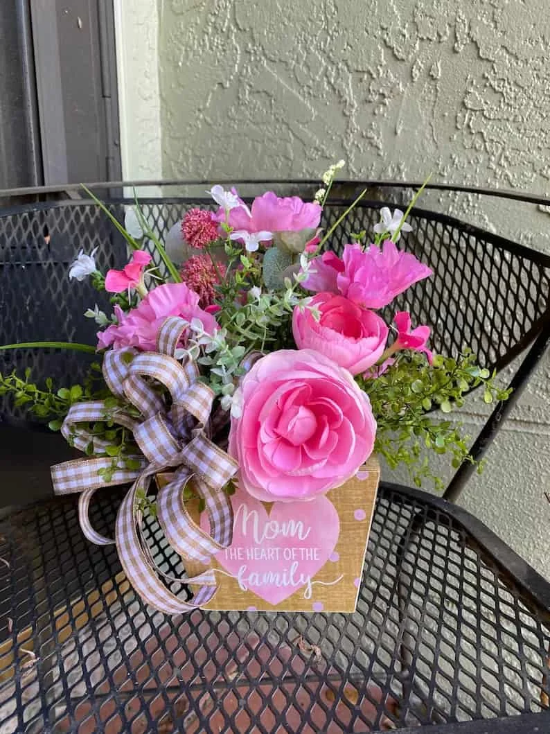 4. Bandeja central para el Día de la Madre