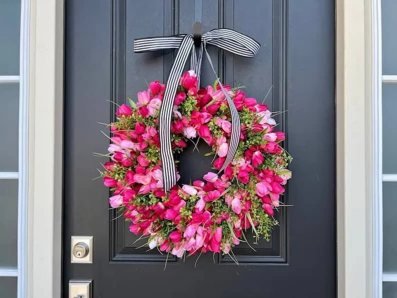 3. Guirnaldas rosadas de tulipanes