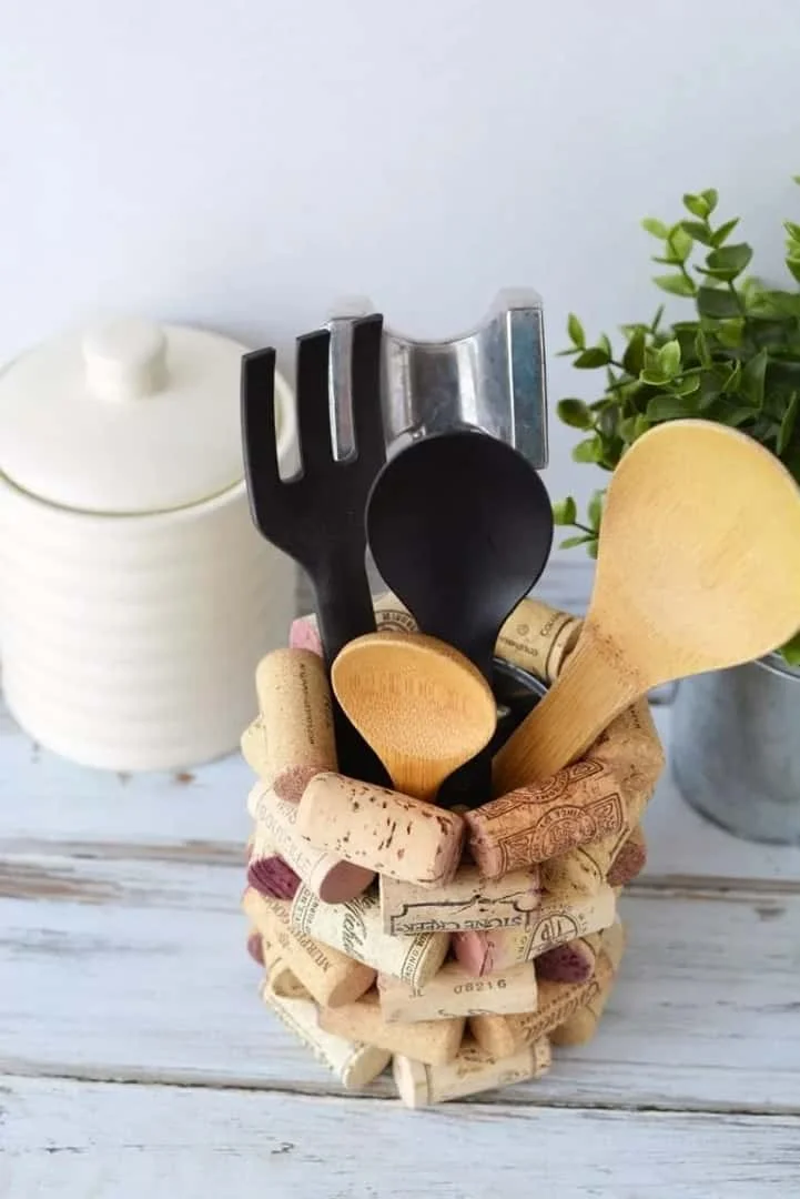 6. Soportes para utensilios de cocina que se ven geniales
