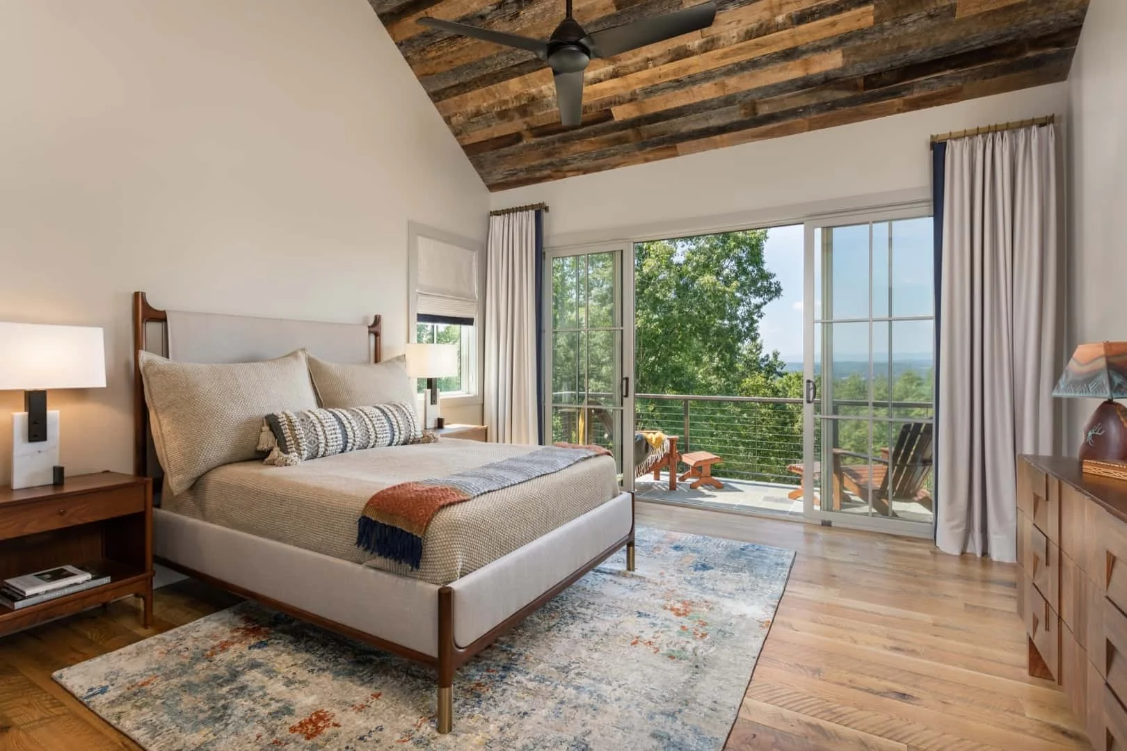 9. Linderos de Keowee Springs