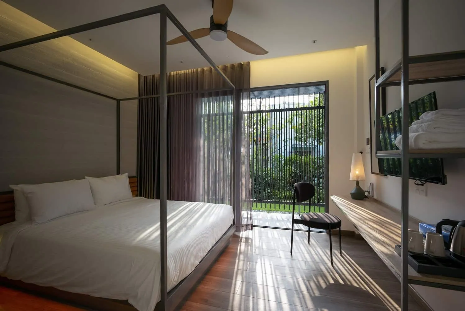 K.house 由 KCONCEPT + KOHARCHITECTS 设计，位于越南潘切市