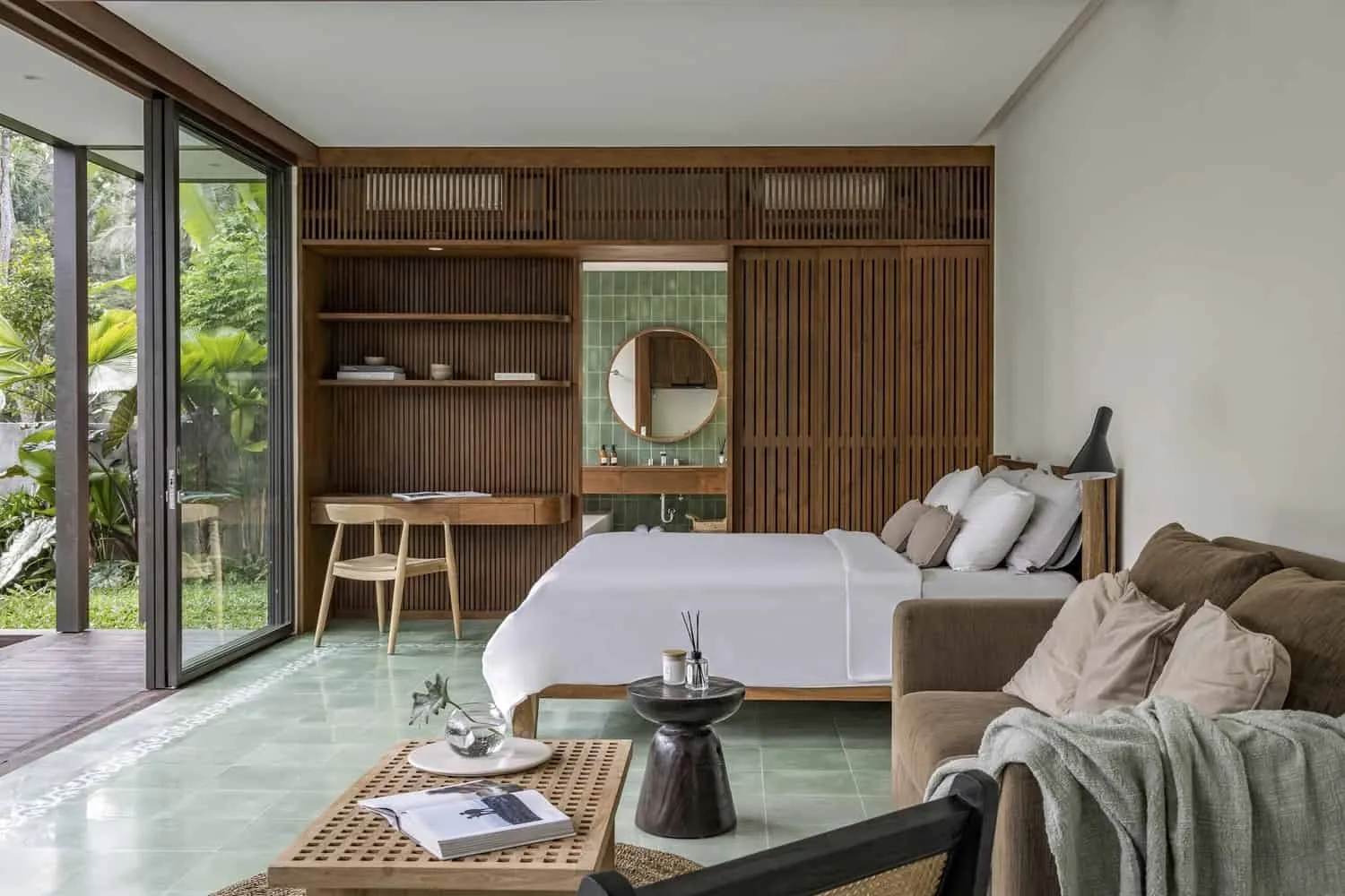 Дом Ле Каван от W+M Design Studio в Паянгане, Индонезия