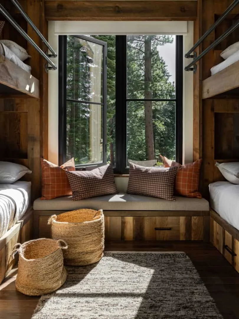 8. Habitación infantil en la naturaleza de Sacramento