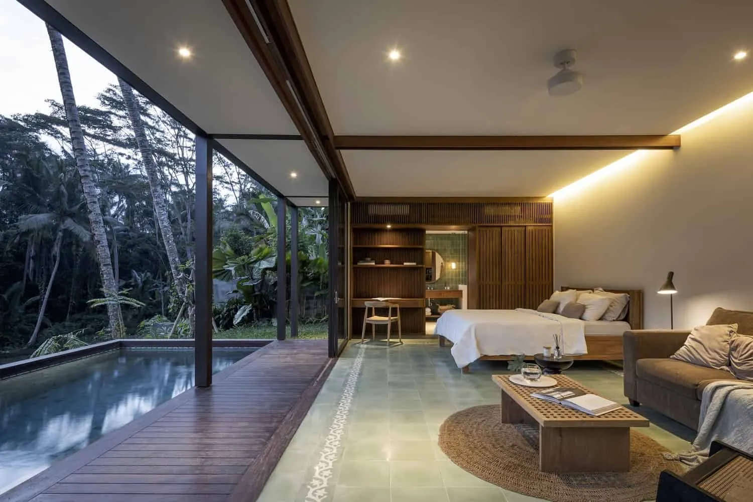 Дом Ле Каван от W+M Design Studio в Паянгане, Индонезия