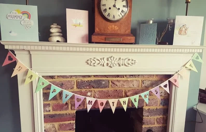 15. Pancarta con felicitación para el Día de la Madre