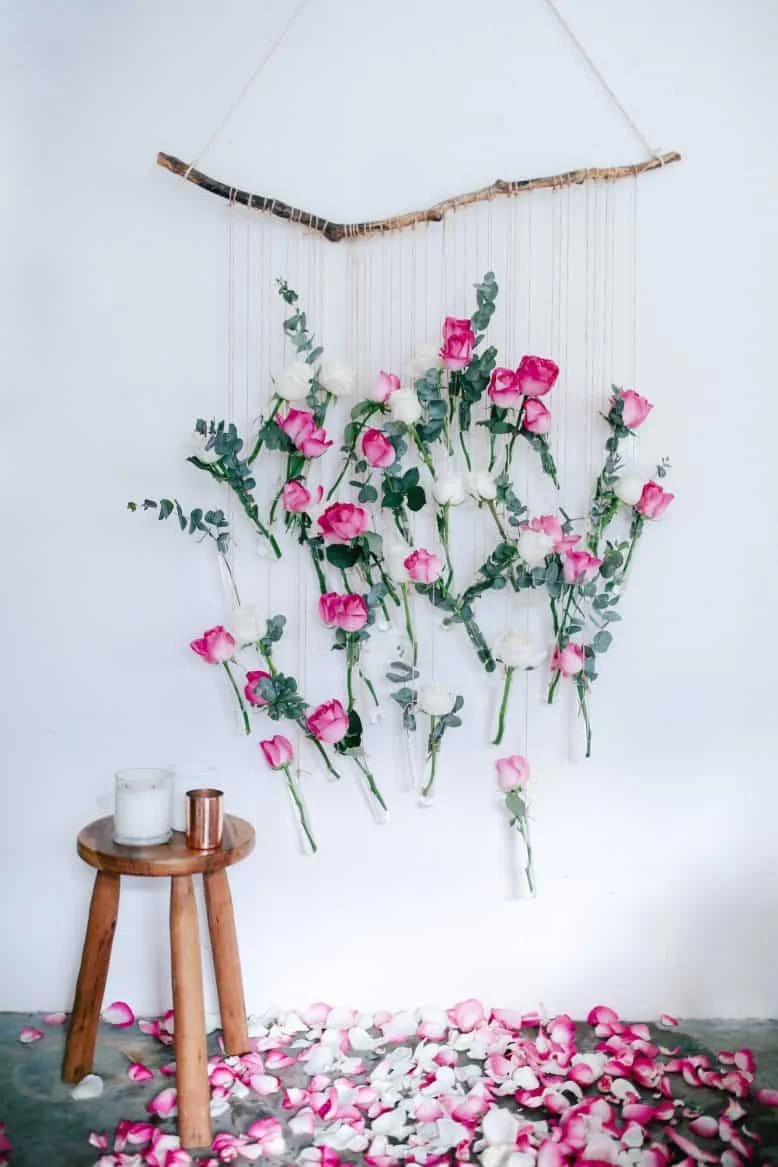 9. DIY decoración mural con florero