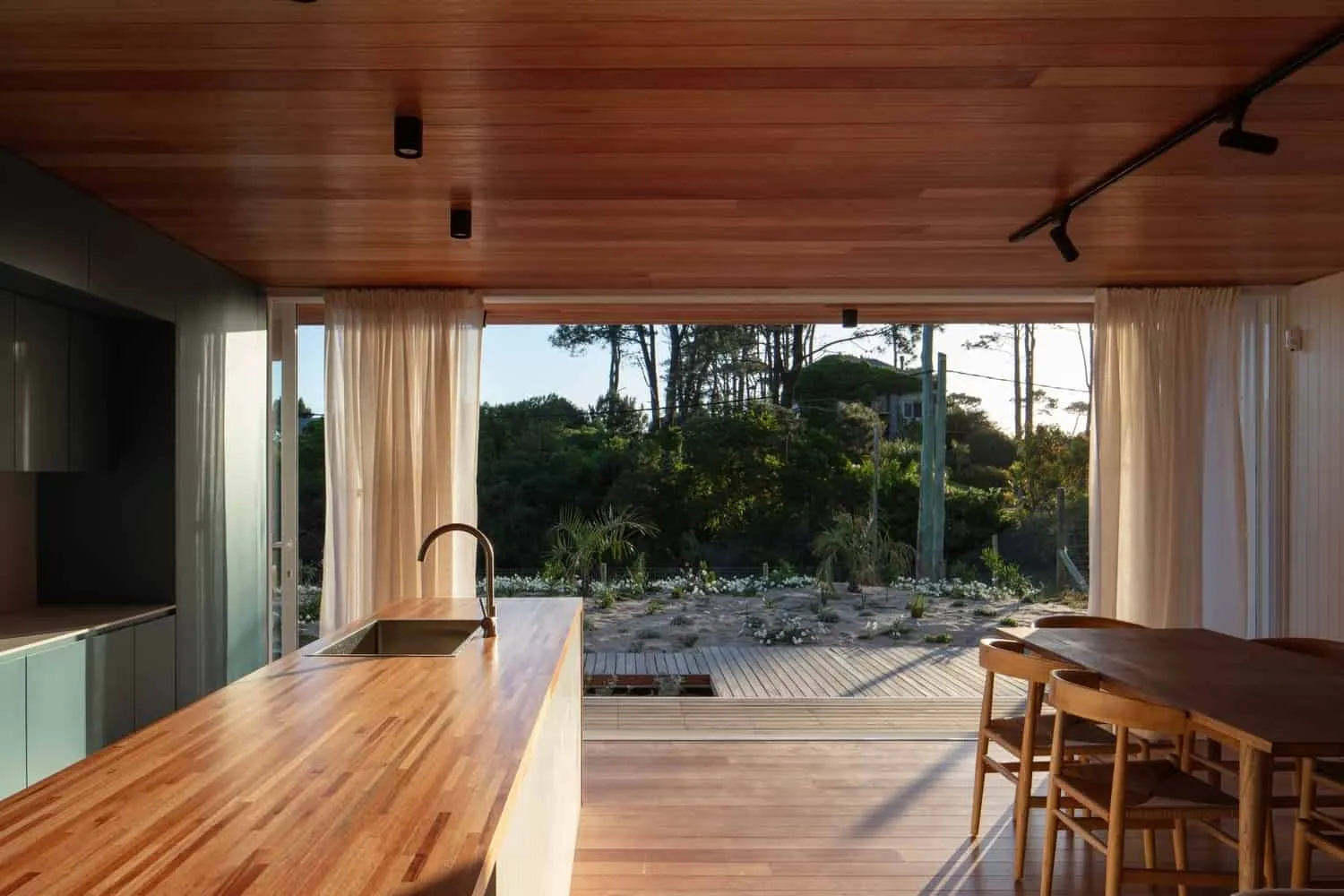 Trica House | iHouse estudio | Chihuahua, Uruguay