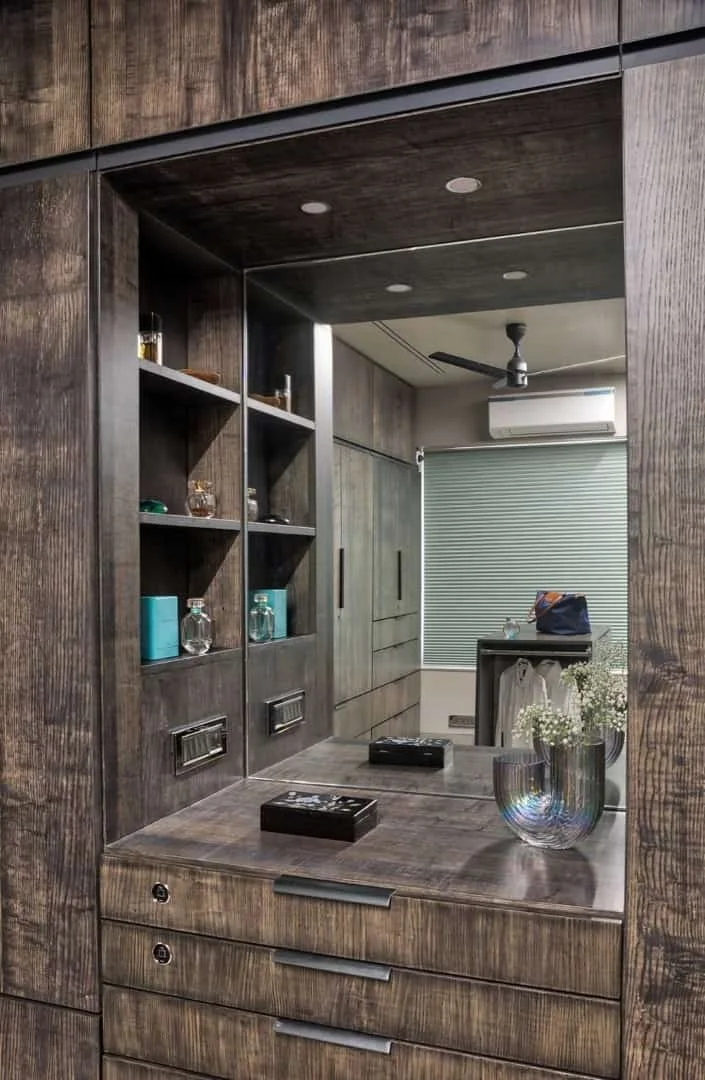 14. Armario rústico, Mumbai