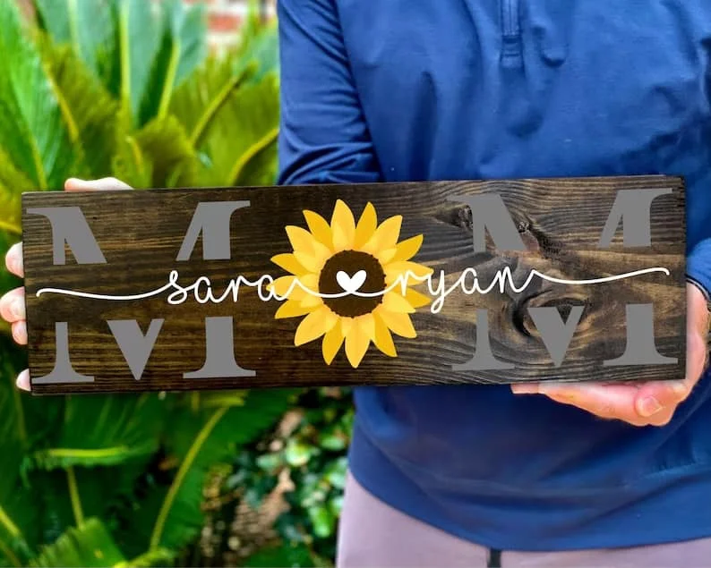 11. Señal personalizada con girasol de mamá