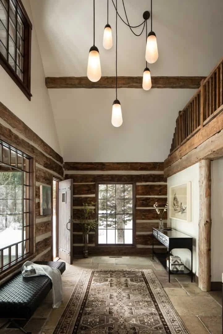 11. Vestíbulo rústico