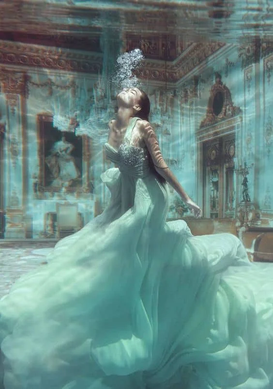 10. 溺水的公主——限量版照片系列