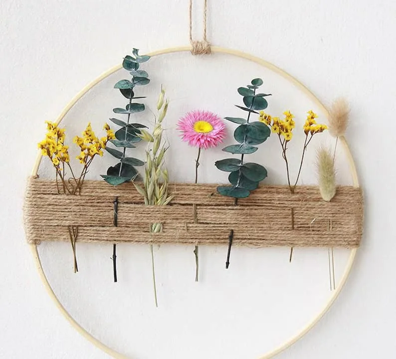 3. Anillo de flores secas