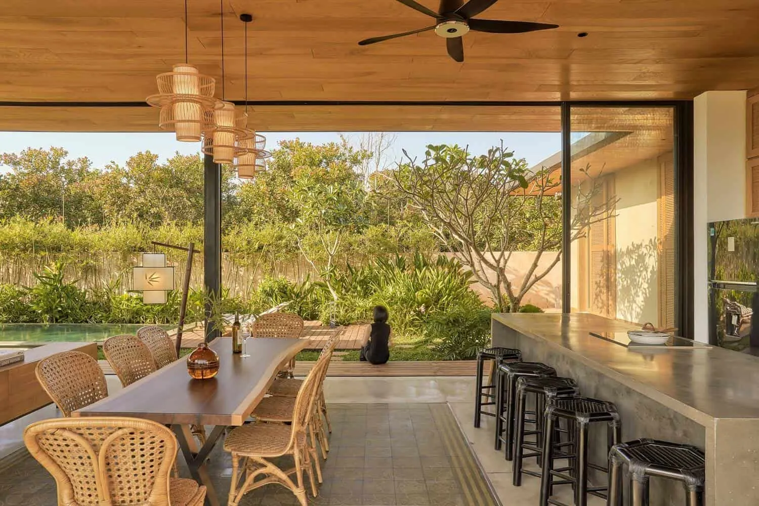 Eco-Friendly Vacation Home on the Beach / Kanopea Architecture Studio + T3 Architects / Vietnam